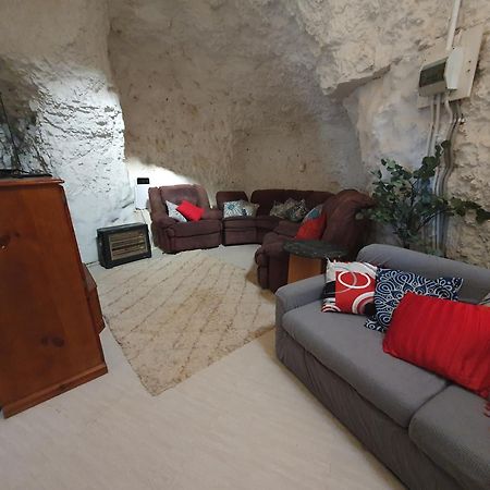 Fossickers Den Dugout Accommodation White Cliffs Exterior photo
